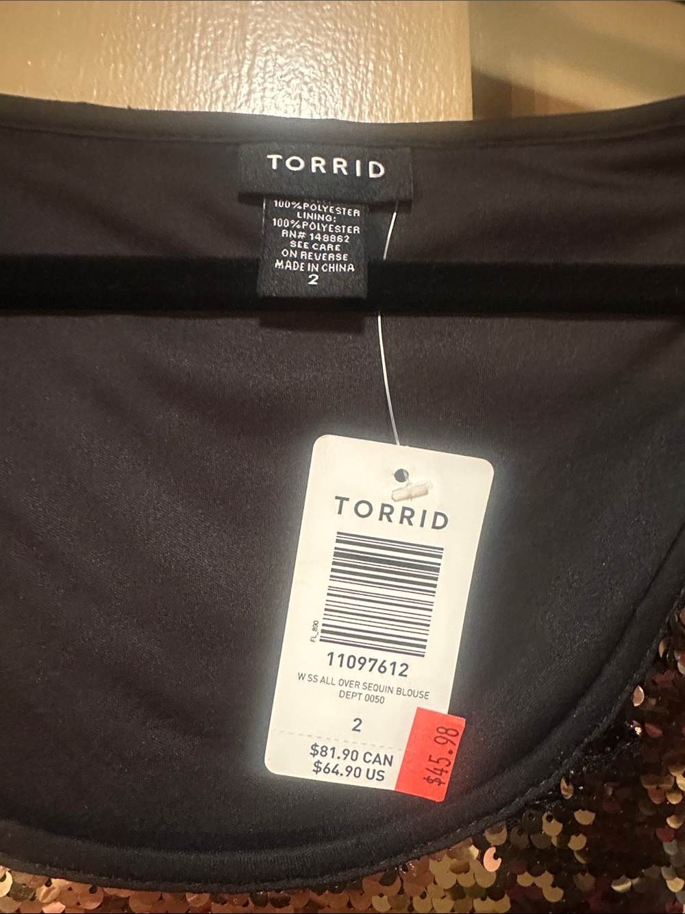 torrid Gold Sequin Scoop Neck Top - Picture 2 of 2